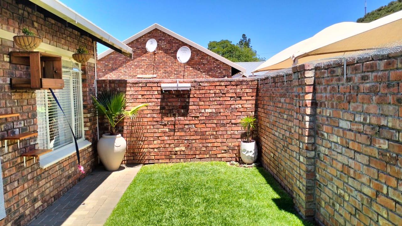 2 Bedroom Property for Sale in Navalsig Free State